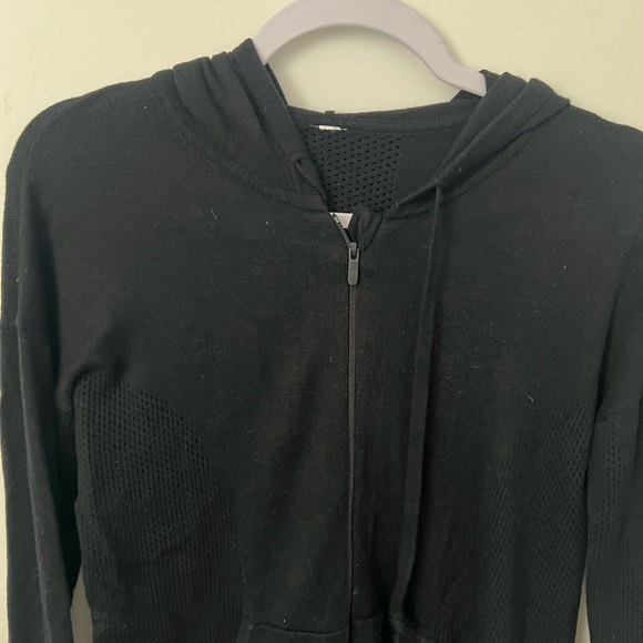 Lululemon Black Knit Zip Up Sweater - Picture 4 of 6
